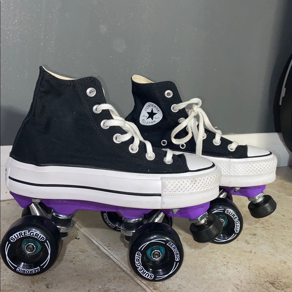 *Viral* Feel Your Soul Converse Roller Skates!!lWomens 5.5 / Mens 3.5 - Picture 1 of 7